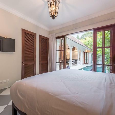 Central 3 Bedroom Villa Close To Seminyak Beach Ngoại thất bức ảnh